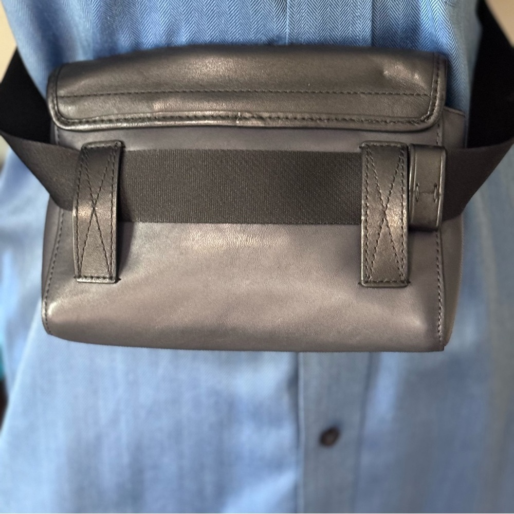 Coach Genuine Rider leather sling,cross-body,belt bag,gunmetal hardware,logo - Picture 6 of 10